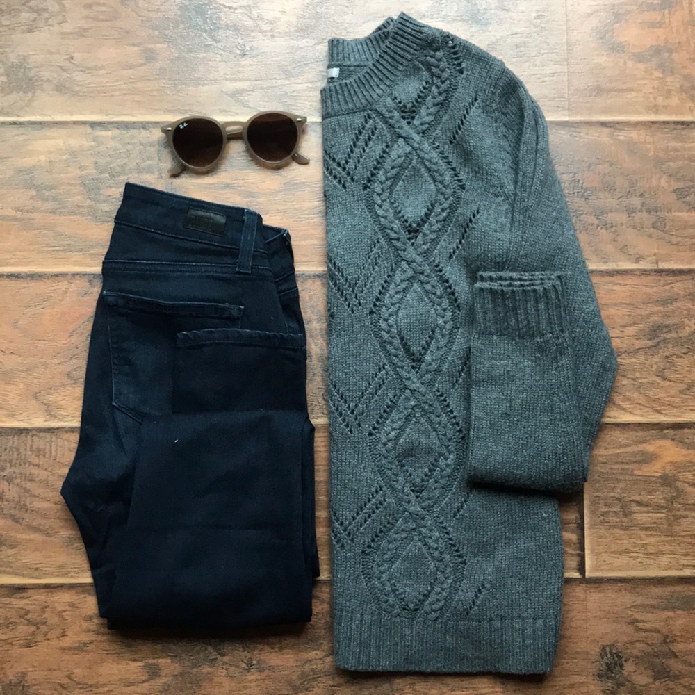 GAP gray cable knit sweater